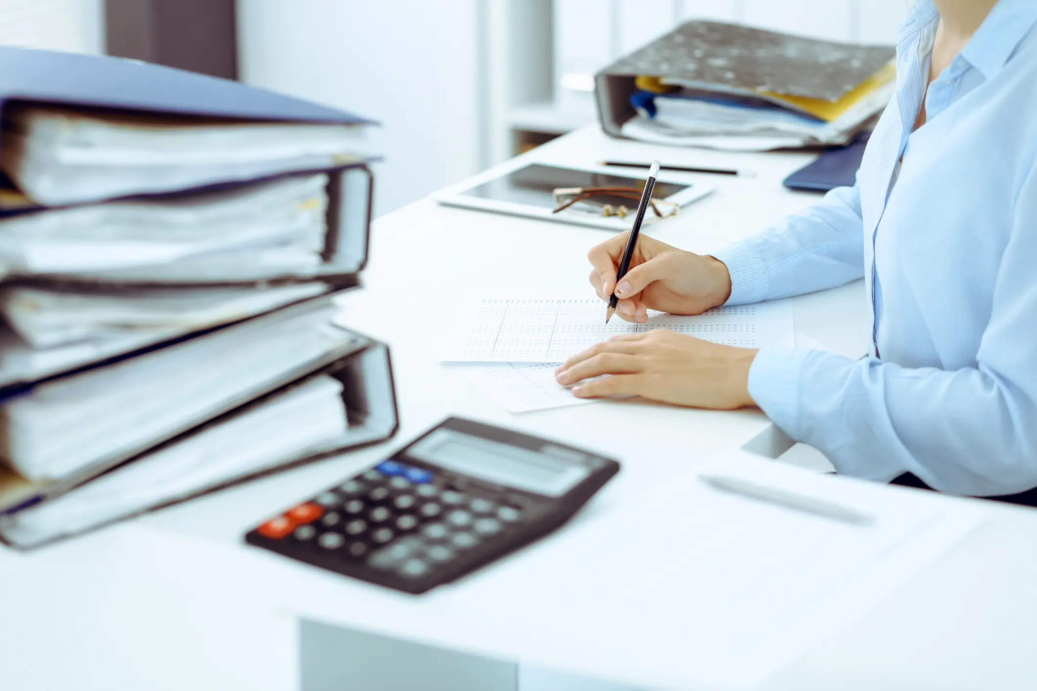 勤怠管理システムを導入する目的とは？ 必要性やメリットからくわしく解説