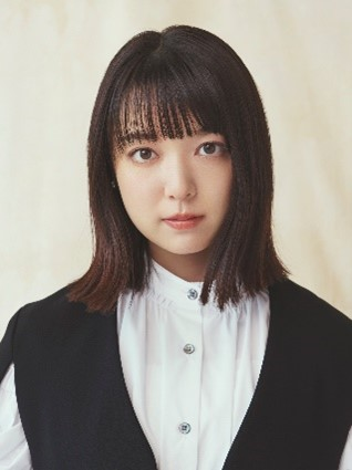 写真：上白石 萌音（かみしらいし・もね）