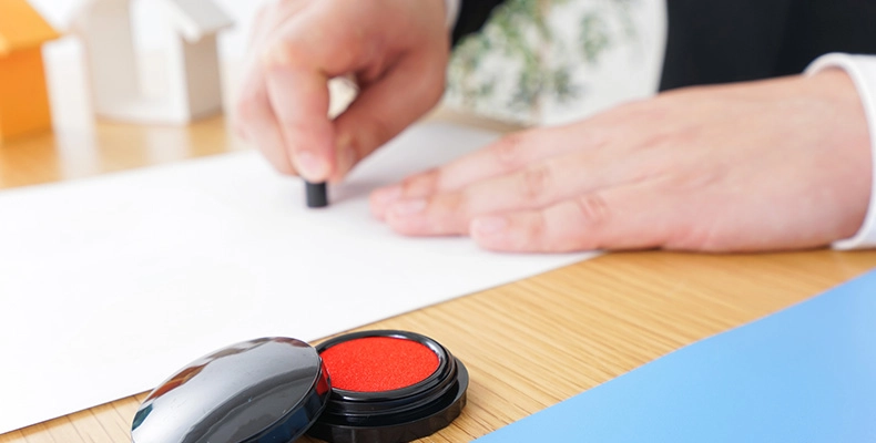 領収書に電子印鑑は押印できる？有効性や推奨される電子押印の方法