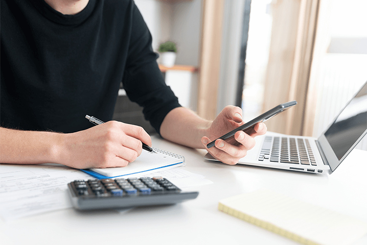 経理のテレワークを助けるクラウドサービス一覧