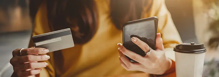 法人カードのメリットは？選び方や種類、個人カードとの違いを解説