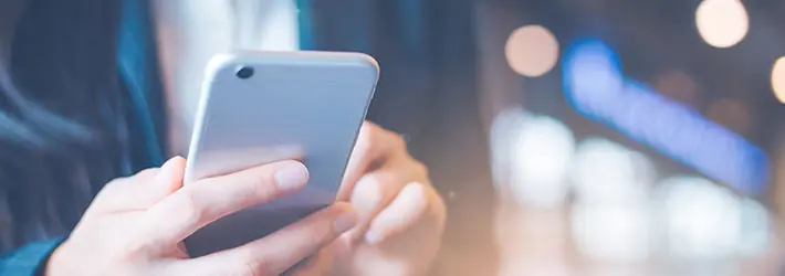 スマホ関連費用は経費で落とせる？勘定科目や按分の考え方を解説