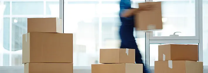 事務所を移転する際の引っ越し費用は、何費で経費精算すればいいでしょうか？